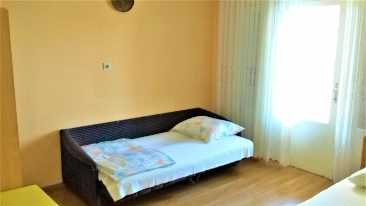 Ferienwohnung Branko Fabijanic Front Row By The Sea Selce Exterior foto
