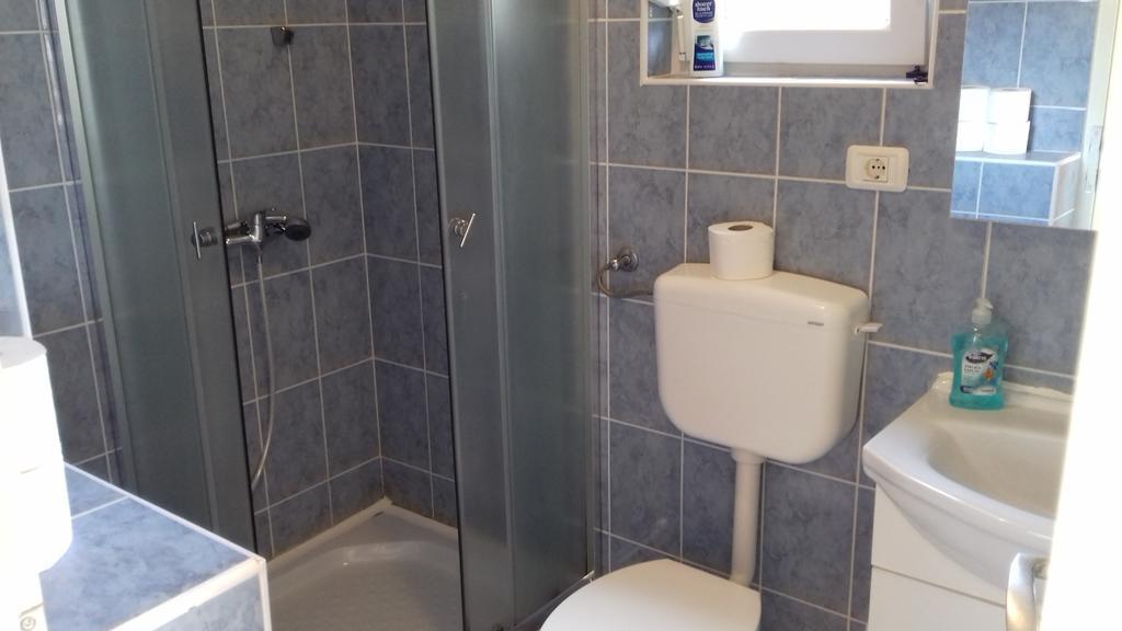Ferienwohnung Branko Fabijanic Front Row By The Sea Selce Exterior foto